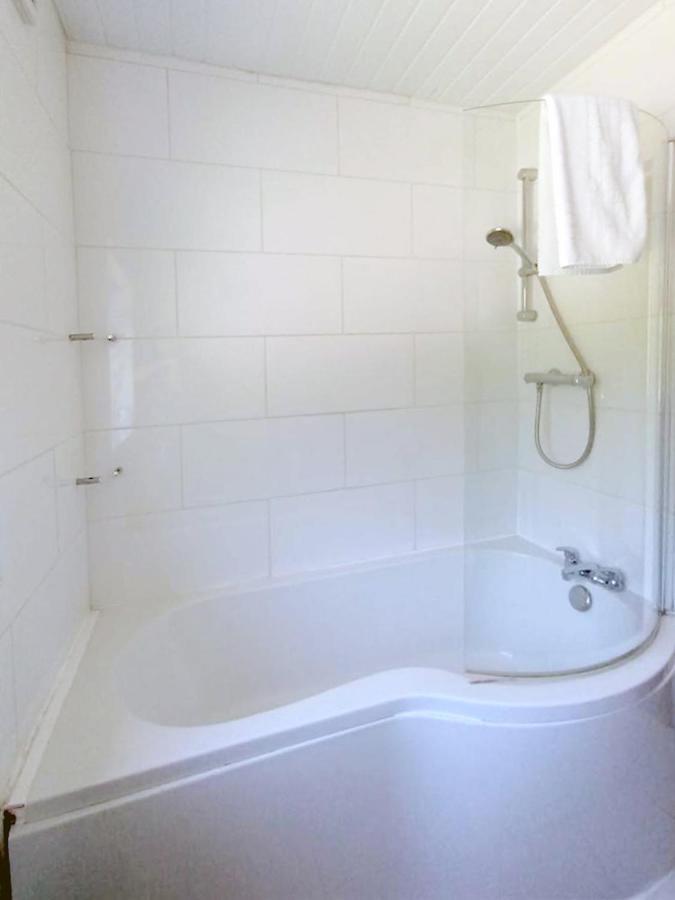 Cozy 4 Bedroom House In Smethwick With 4 Bathrooms Perfect For Contractors And Families Μπέρμιγχαμ Εξωτερικό φωτογραφία